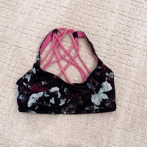 Lululemon Free to Be Bra - Wild
Light Support